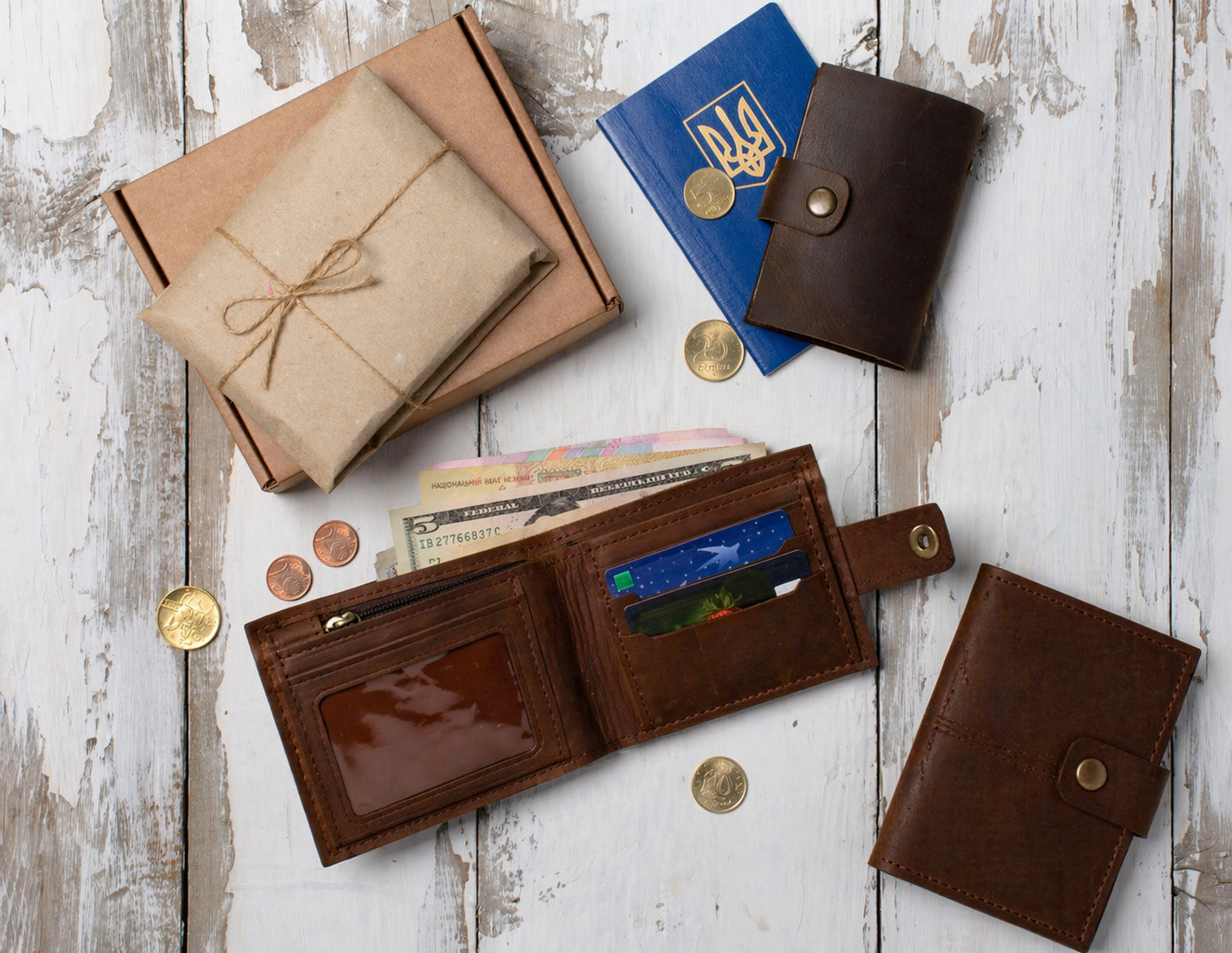 Leather wallets for men in Germany displayed in a minimalist lifestyle setting