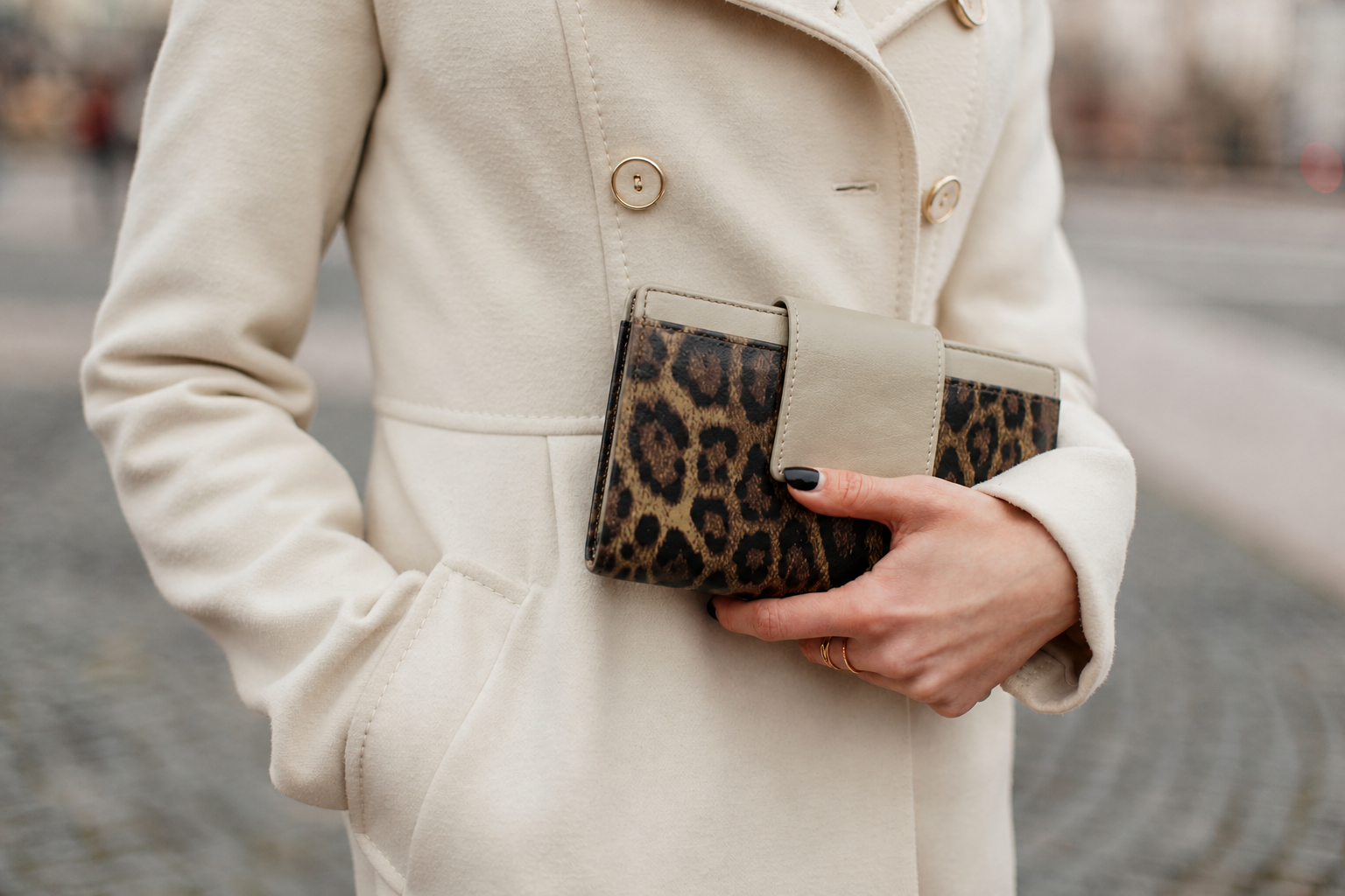 Leather clutch bags in Germany shown in a modern lifestyle setting